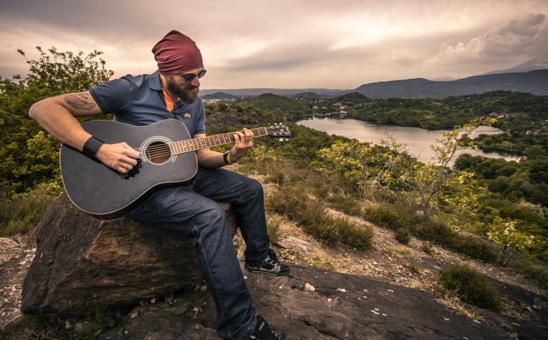 Man playing guitar