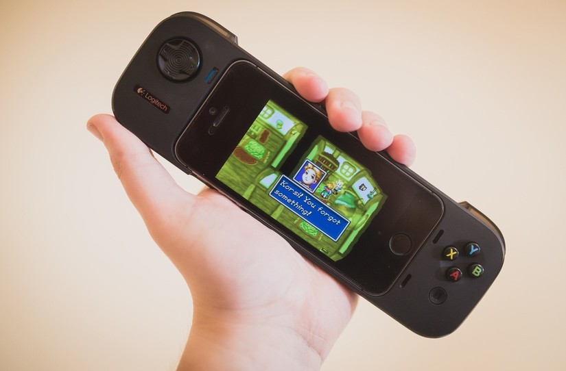 Which iPhone Game Pad Should You Buy and Won’t Break